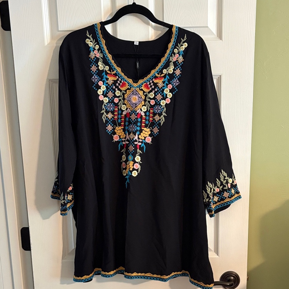 Johnny Was look alike Size L.